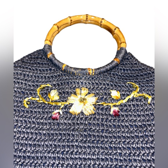 ⭐️UNIQUE WOVEN GRAY-BLUE PURSE W/BAMBOO HANDLES!! Gorgeous condition!! - Picture 4 of 12